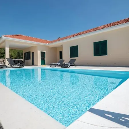 빌라 Luxus-villa Mit 4 Schlafzimmern Und Pool In Der Naehe Von Dubrovnik Kroatien Und Bosnien *